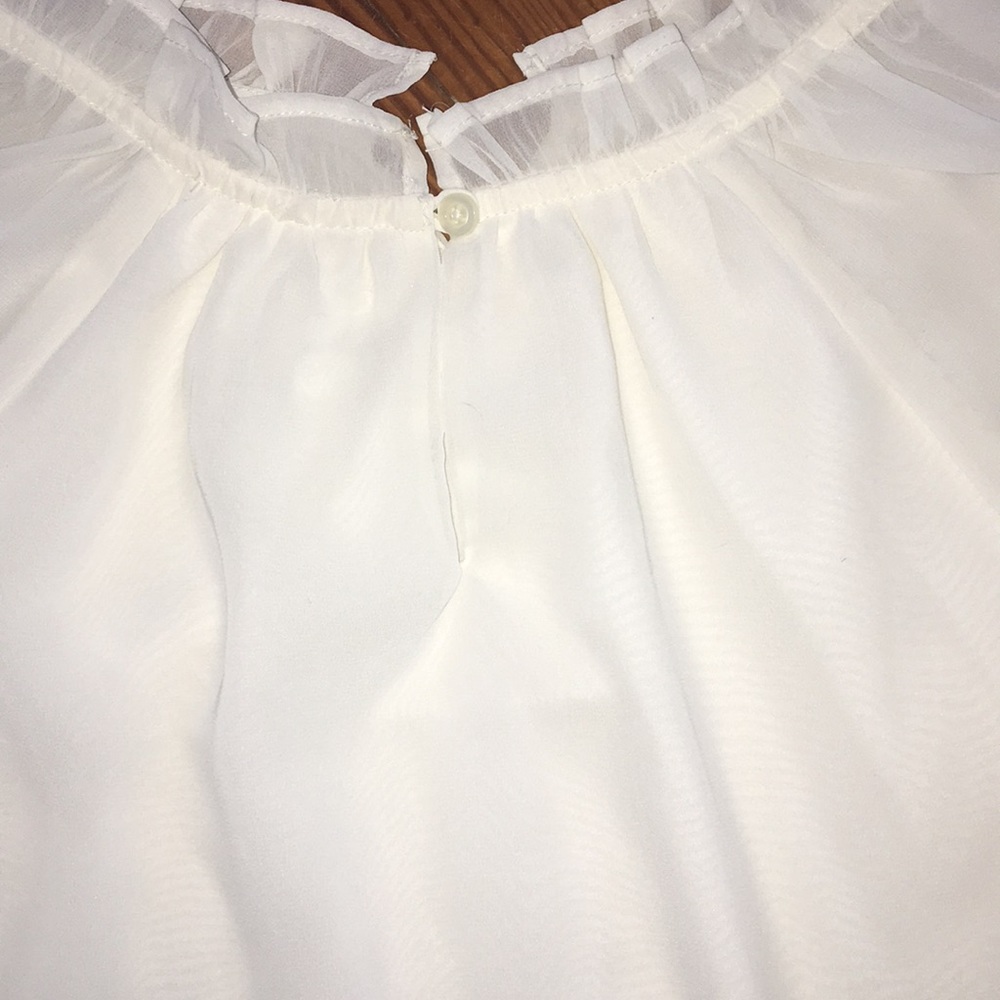 Top.....GAP - Picture 2 of 6